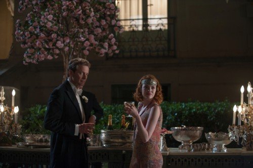 Colin Firth e Emma Stone in una scena del film