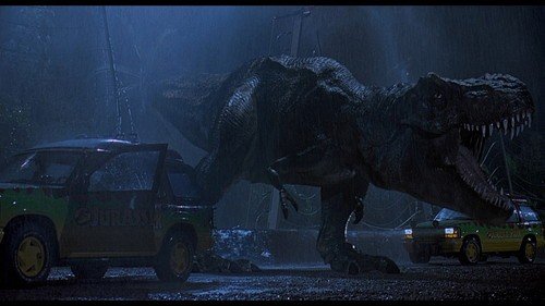 Il T-Rex appena uscito dal recinto