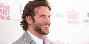 Bradley Cooper vola alle Hawaii con Aloha