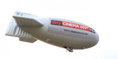 Sky Cinema 007 – un dirigibile sopra Milano inaugura il canale