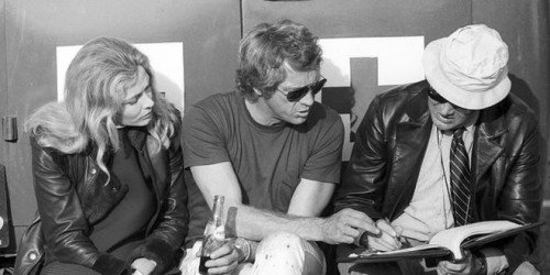 Steve McQueen: Una vita spericolata – trailer italiano del film di Gabriel Clarke e John McKenna