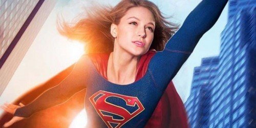 Supergirl rompe la barriera del suono in una nuova clip