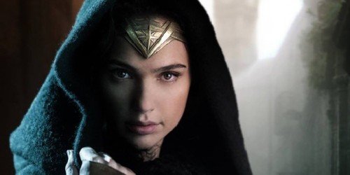 Wonder Woman: Gal Gadot rivela una nuova foto dal set