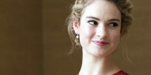 Lily James protagonista in Young Woman and the Sea