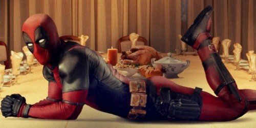 Deadpool: un nuovo poster per celebrare l’Ugly Sweater Day