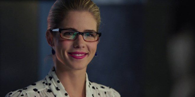 Arrow: Felicity Smoak non diventerà Oracolo Arrow: Felicity Smoak non diventerà Oracolo
