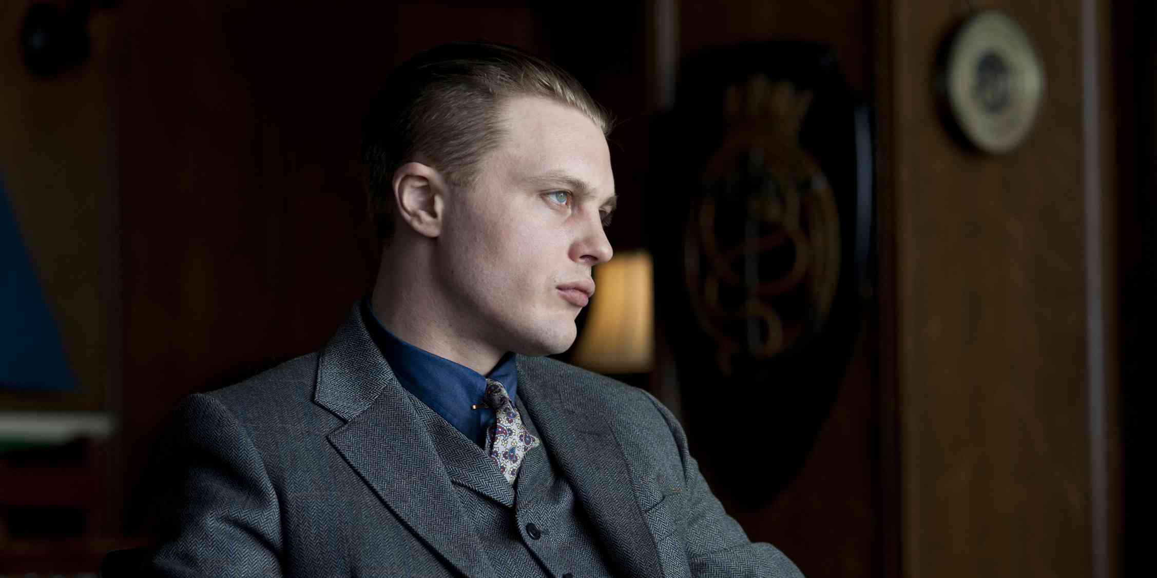 Michael Pitt insieme a  Scarlett Johansson in Ghost in the shell