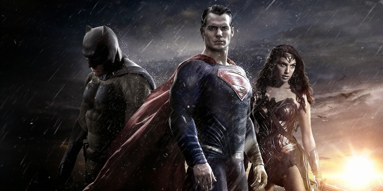 Batman v Superman: Lex Luthor pubblica una foto satellitare della Wayne Enterprises