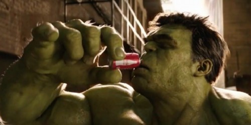 Ant-Man e Hulk bevono Coca-Cola! [SPOT TV] 