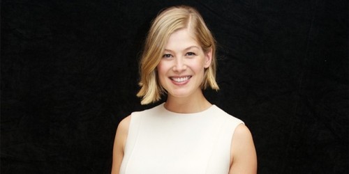 Guernsey: Mike Newell dirigerà Rosamund Pike