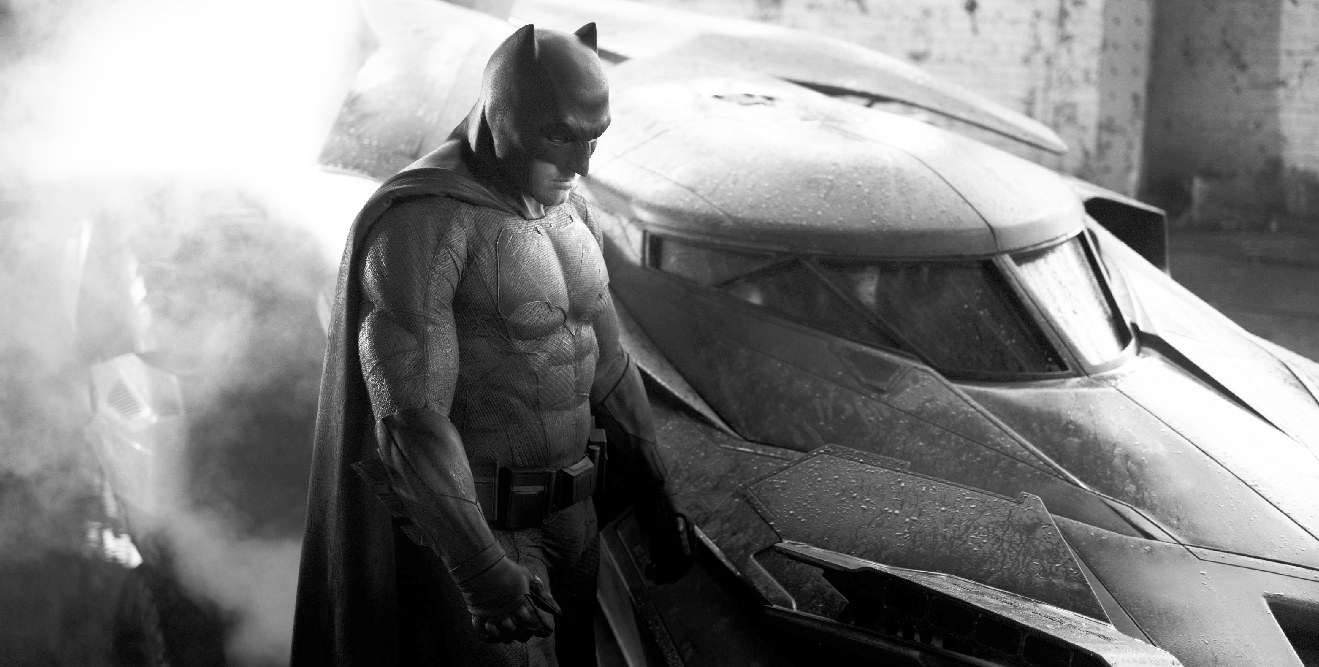 Batman v Superman: Ben Affleck guida la Batmobile ed emoziona i fan
