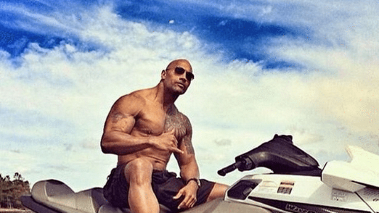 Baywatch – Il Film: Dwayne Johnson condivide una foto col cast