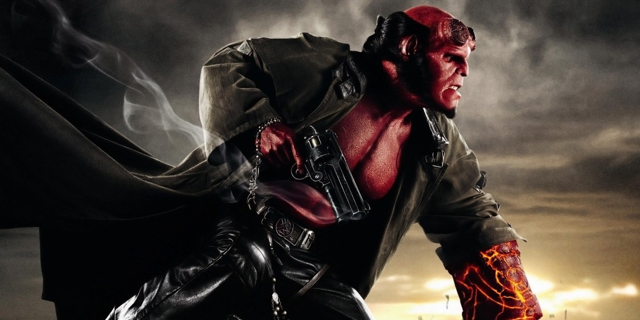 Hellboy 3: Guillermo del Toro lancia un interessante sondaggio su Twitter