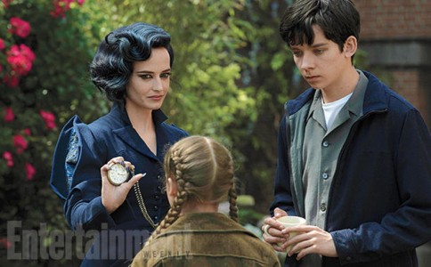 La Casa per bambini speciali di Miss Peregrine – primo sguardo al nuovo film di Tim Burton