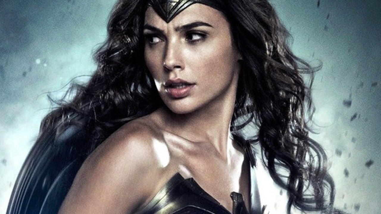 Gal Gadot, star di Wonder Woman, parla del suo seno