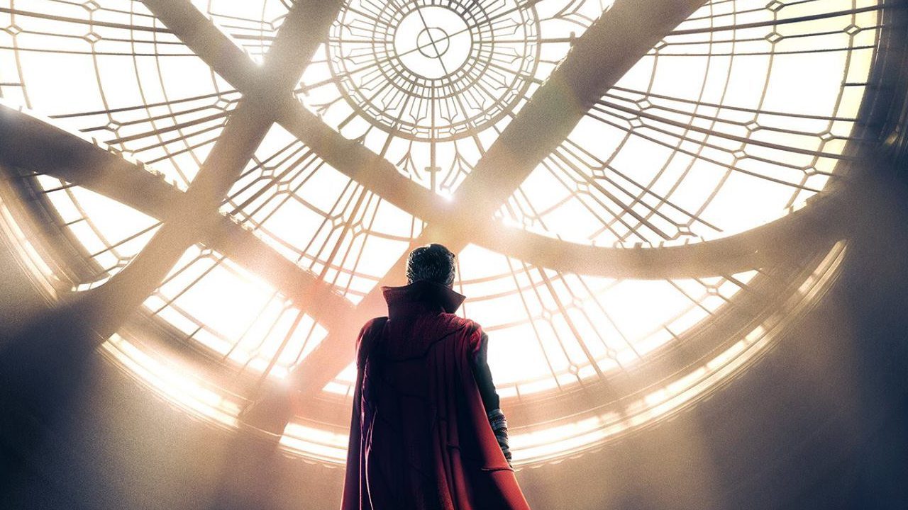 Doctor Strange: Benedict Cumberbatch è un imponente Stregone Supremo nel nuovo poster