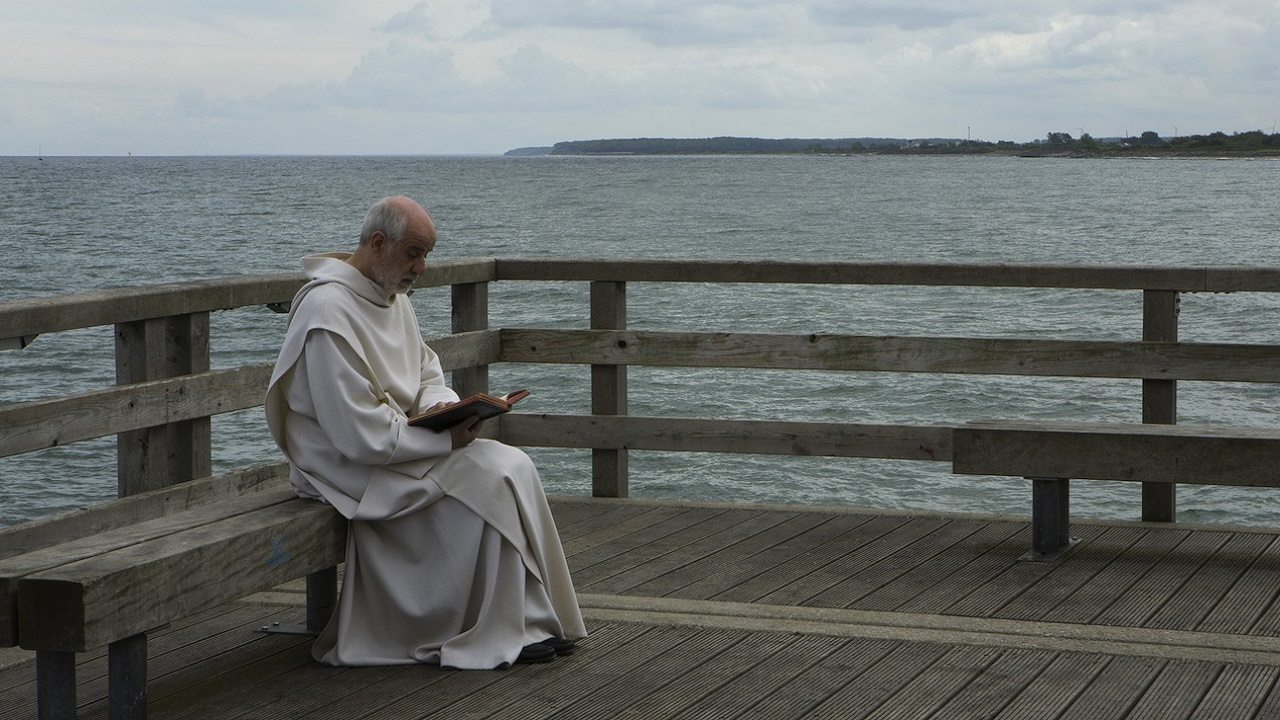 Le Confessioni: recensione del film con Toni Servillo e Pierfrancesco Favino