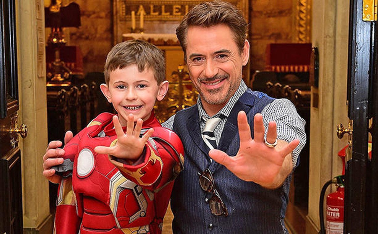 Robert Downey Jr. al London Hospital in vista di Civil War