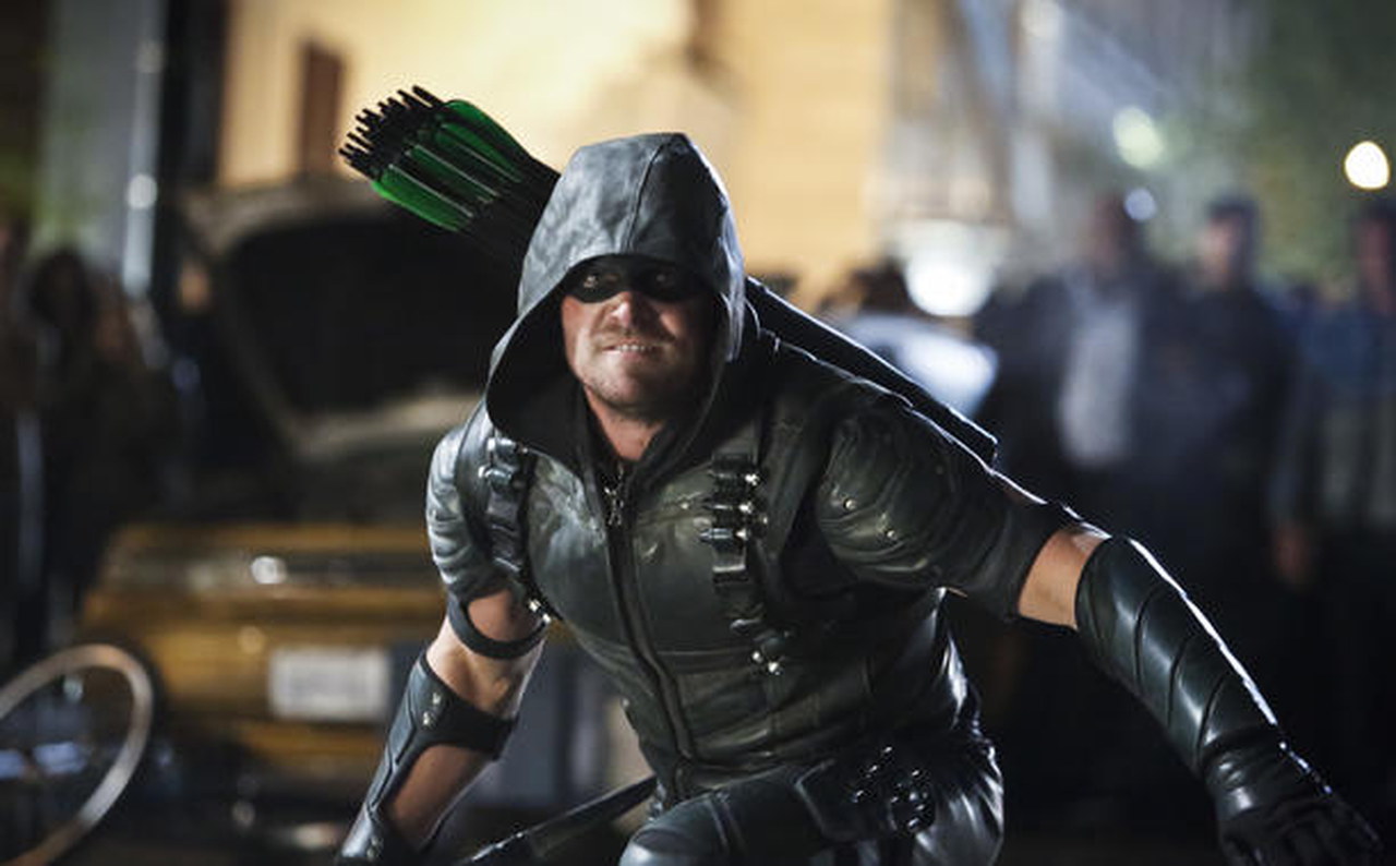 Arrow 4 – Stephen Amell parla di un possibile scontro con Darhk