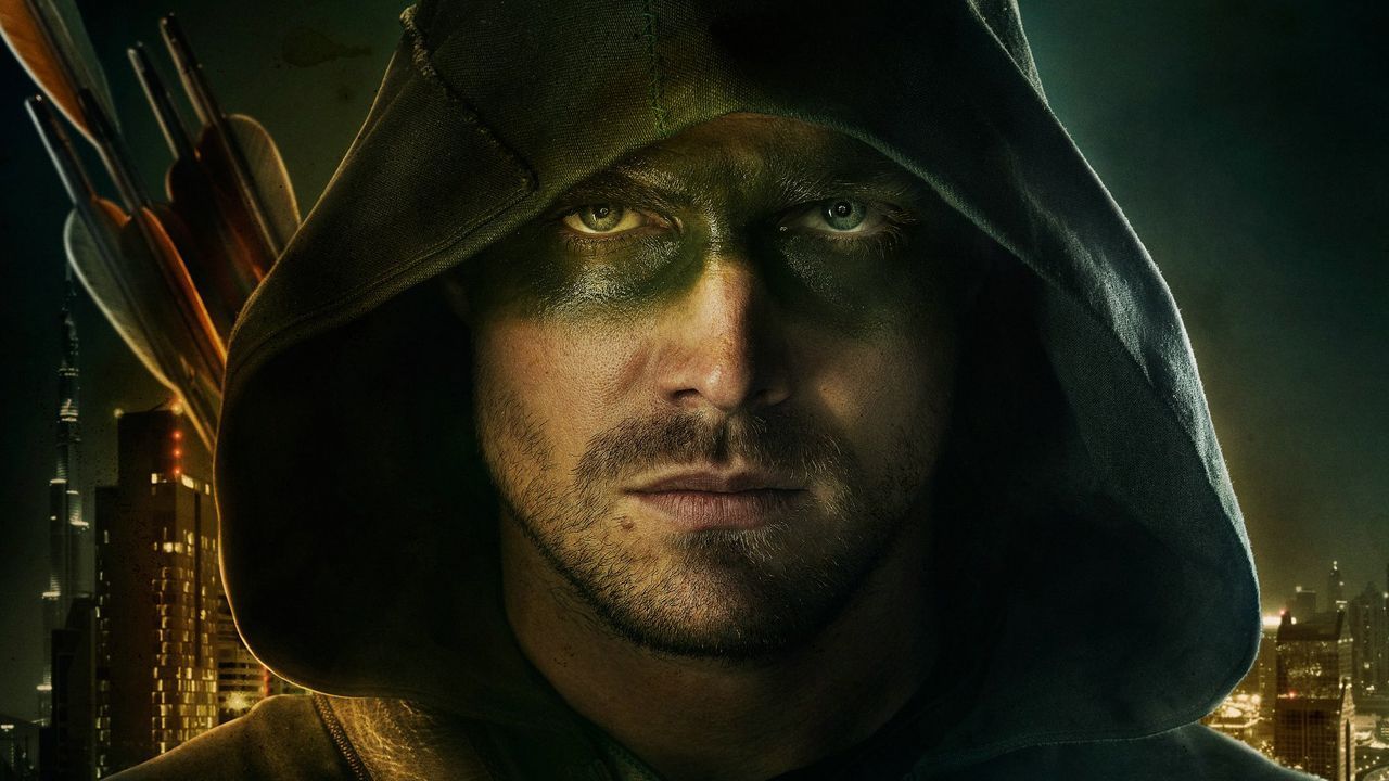 Arrow: rivelato il nuovo look di Stephen Amell nella stagione 5