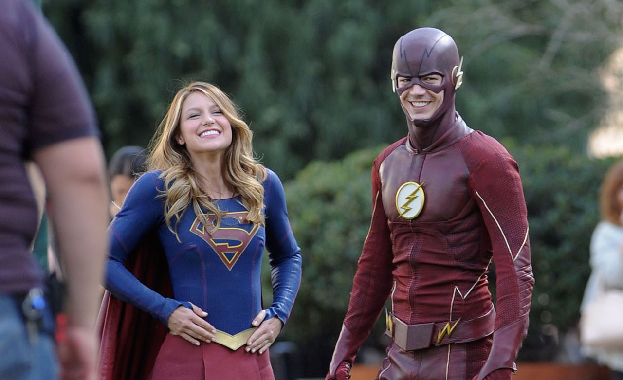 Grant Gustin: “Flash e Supergirl sarebbero una bella coppia”