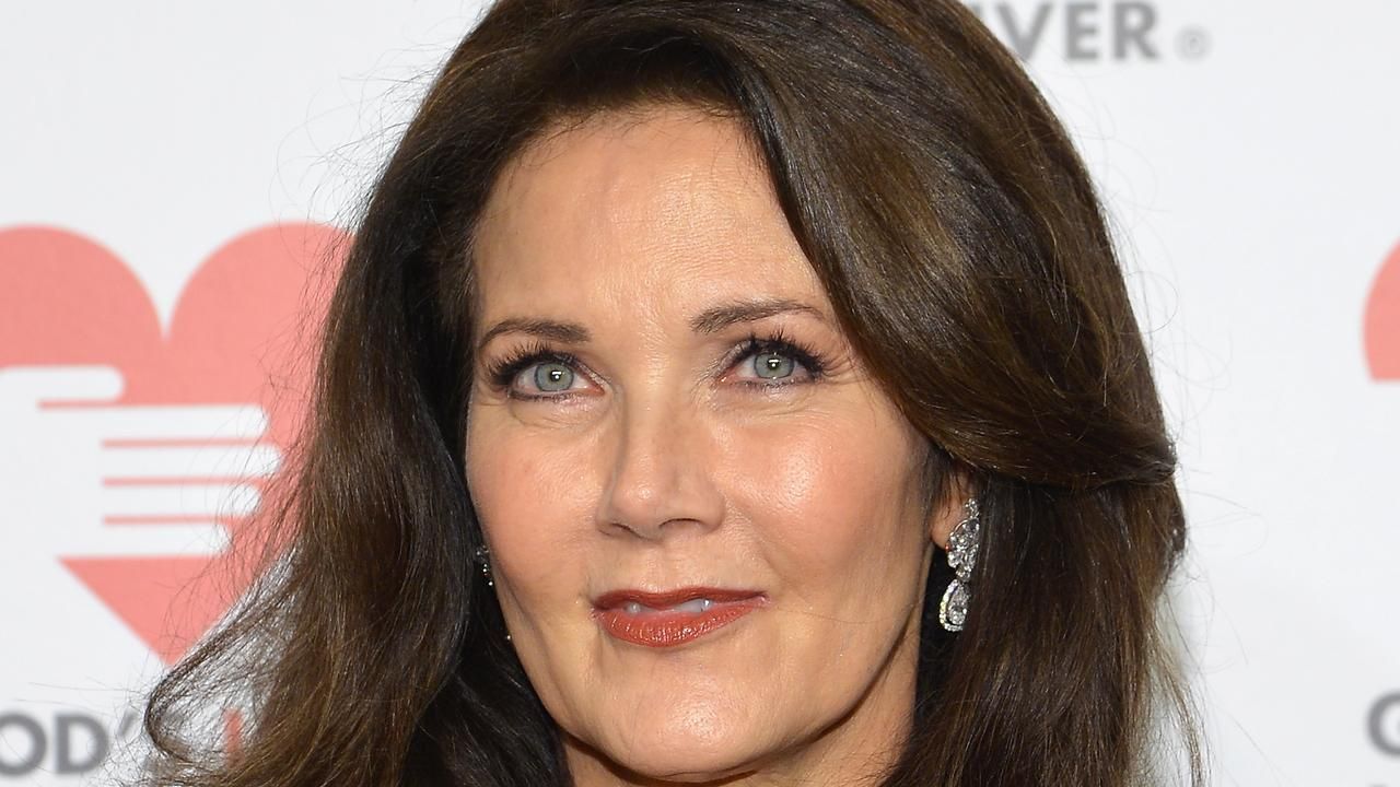 Avete visto la figlia di Lynda Carter? È nata quando l’attrice aveva 40 anni ma sembrano sorelle!