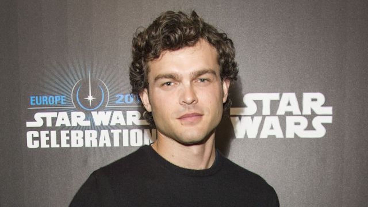 Han Solo: A Star Wars Story – Alden Ehrenreich elogia Donald Glover e parla di Chewbacca