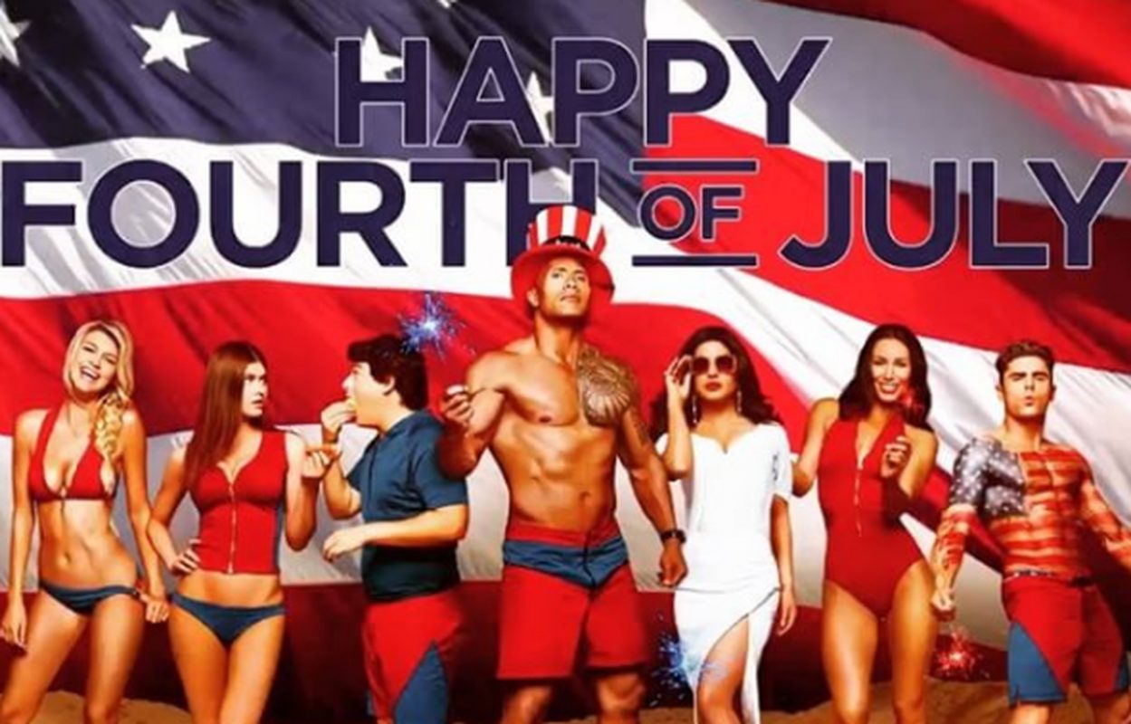 Baywatch – The Rock presenta il motion poster celebrativo per il 4 luglio