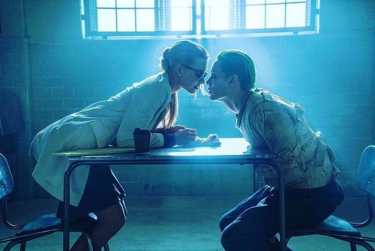 Suicide Squad: Joker e Harley Quinn innamorati nella foto di Clay Enos