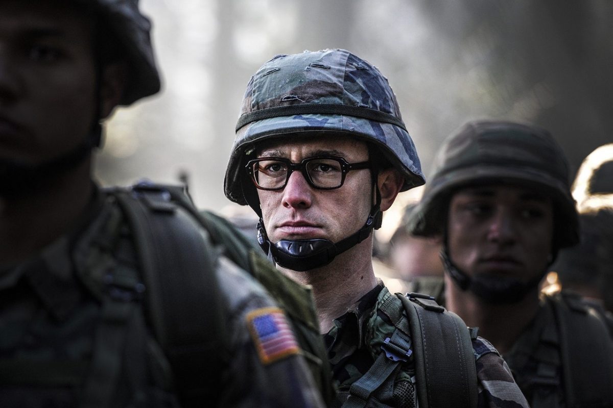 Snowden: trailer del film di Oliver Stone con Joseph Gordon-Levitt