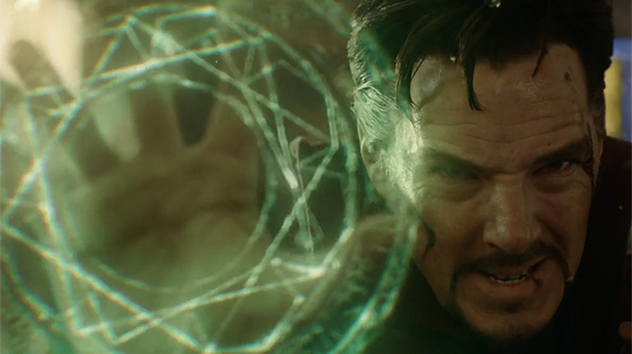 Doctor Strange: rivelata la nuova magica action figure della Hot Toys con Benedict Cumberbatch