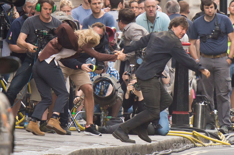 La mummia: Tom Cruise e Annabelle Wallis sul set del film di Alex Kurtzman