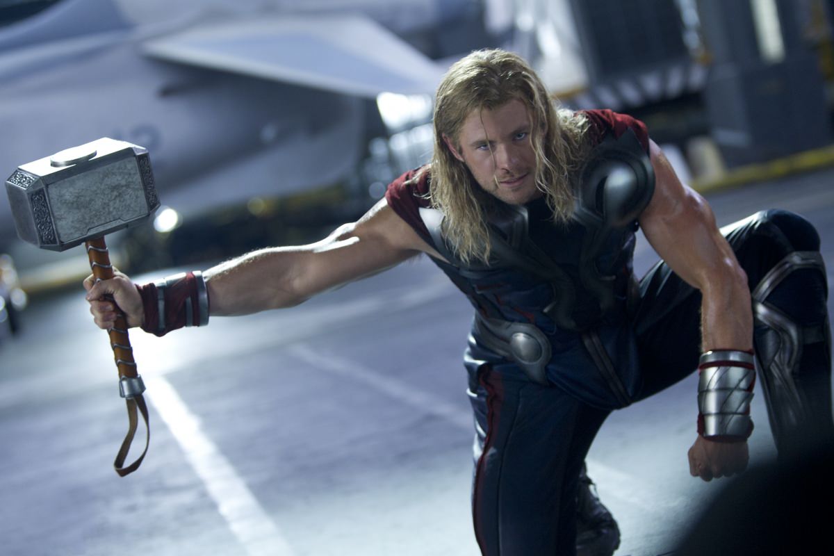 Chris Hemsworth annuncia: ‘il Mjolnir cambierà aspetto in Thor: Ragnarok’