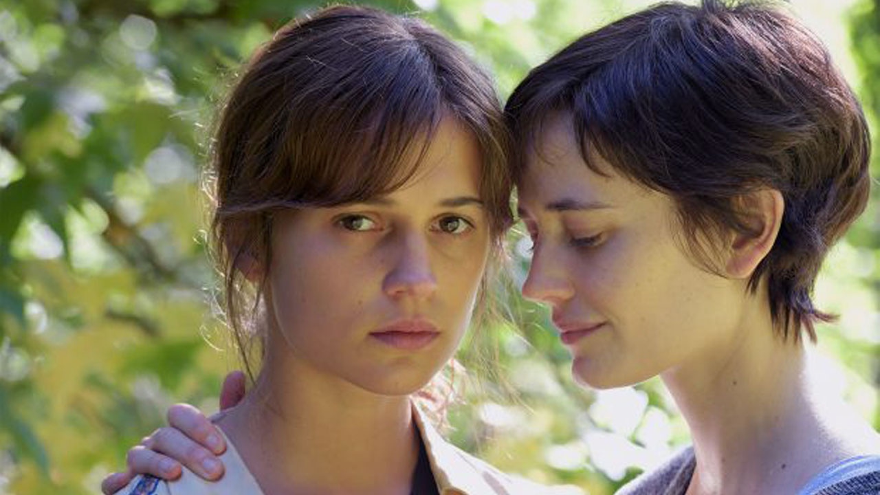 Euphoria – Alicia Vikander ed Eva Green insieme nella prima foto