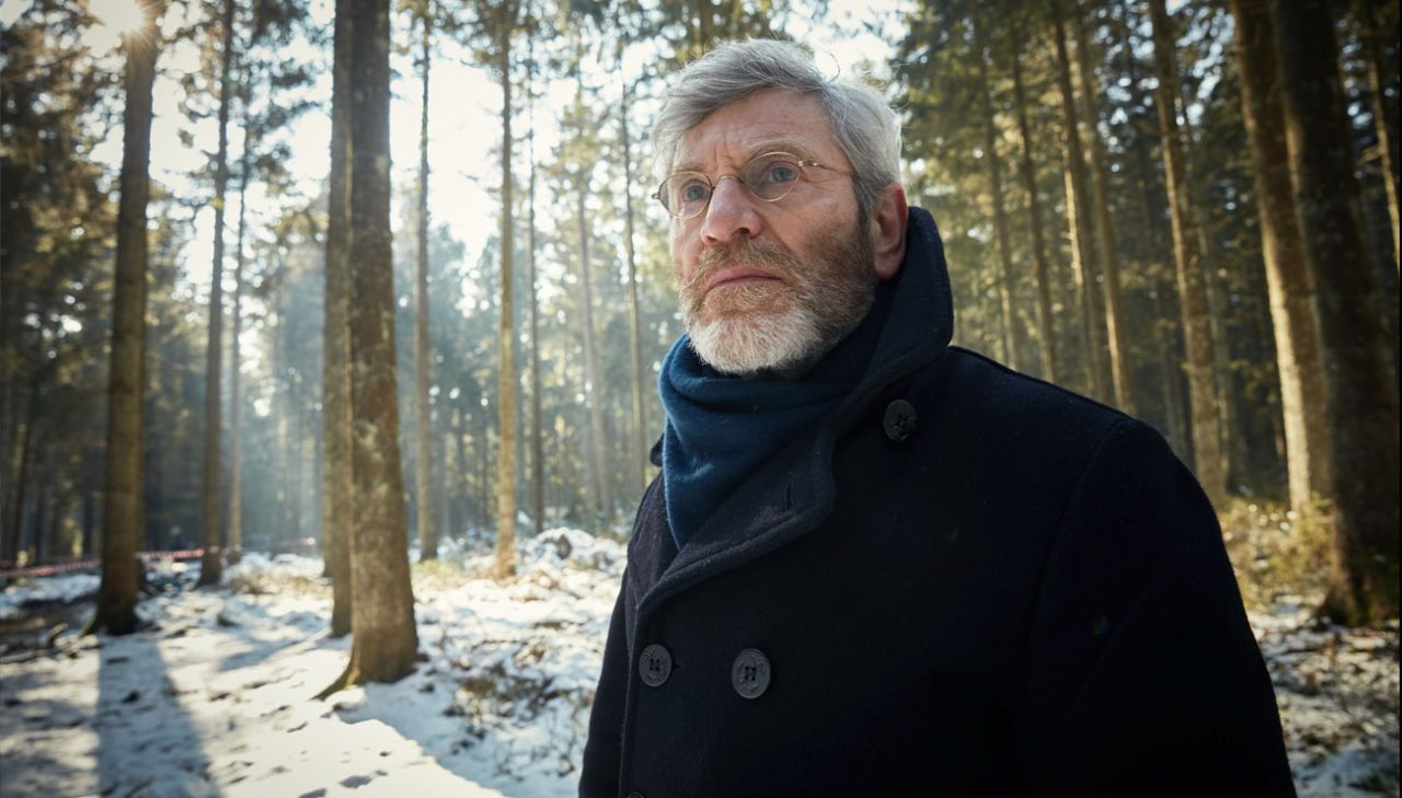 The Missing – Tchéky Karyo è Julien Baptiste nella prima foto della seconda serie