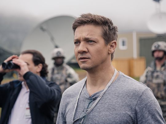 arrival-jeremy-renner