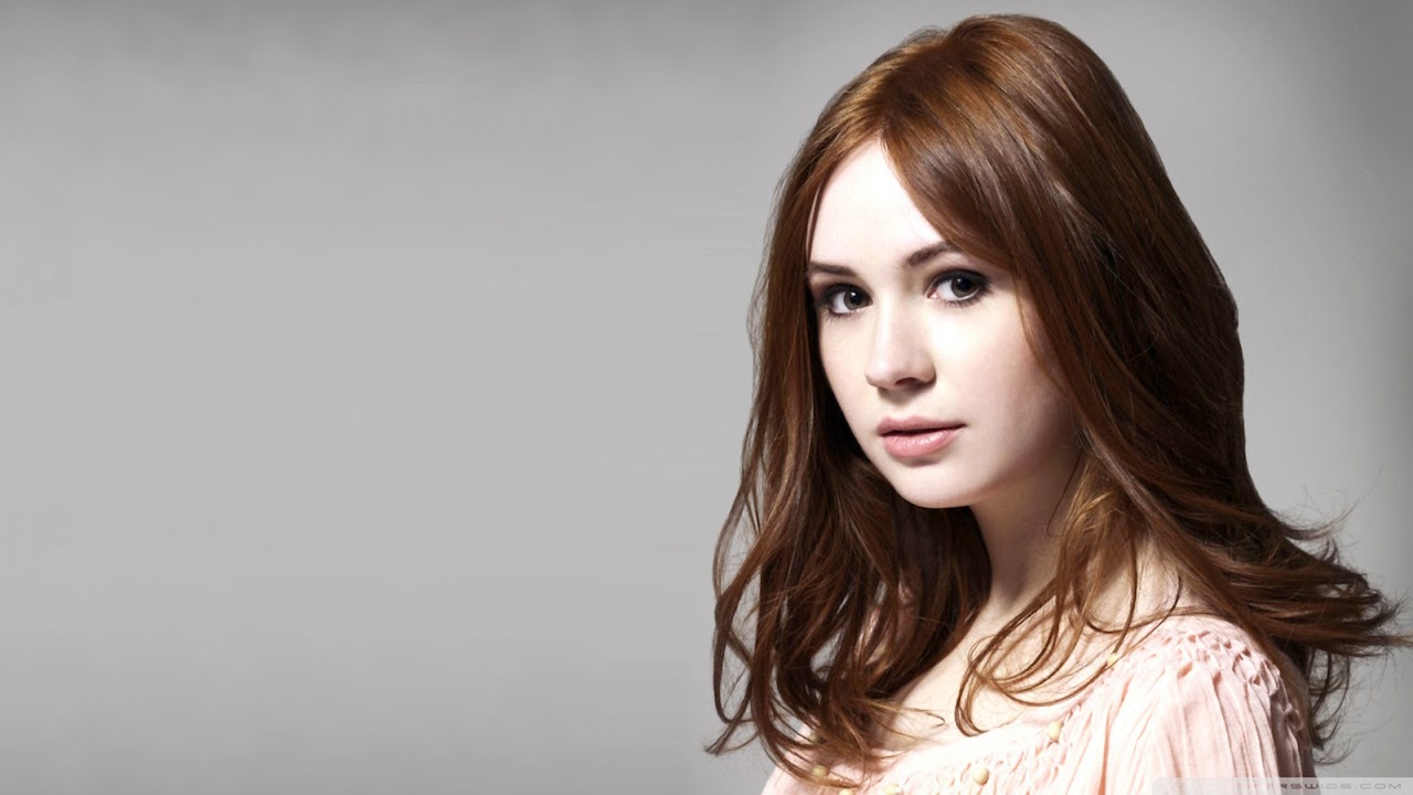 Jumanji: Karen Gillian al fianco di Dwayne Johnson nel sequel