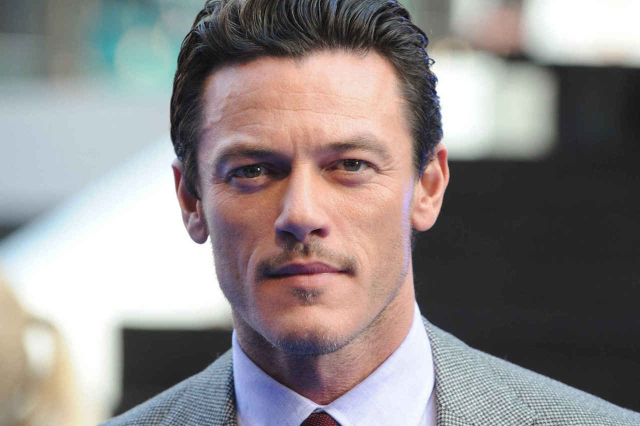 La Bella e la Bestia – Luke Evans: “il mio Gaston sarà molto teatrale”