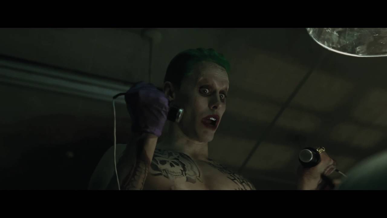 Suicide Squad: il Joker nella prima clip ‘Voglio solo farti male’