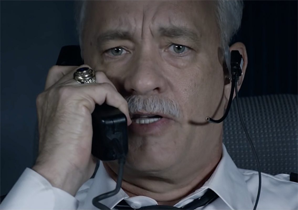 Sully: Tom Hanks si prepara all’impatto nei 2 nuovi spot tv