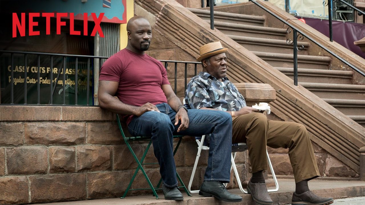 Luke Cage: Mike Colter è un eroe di strada a Harlem nella featurette