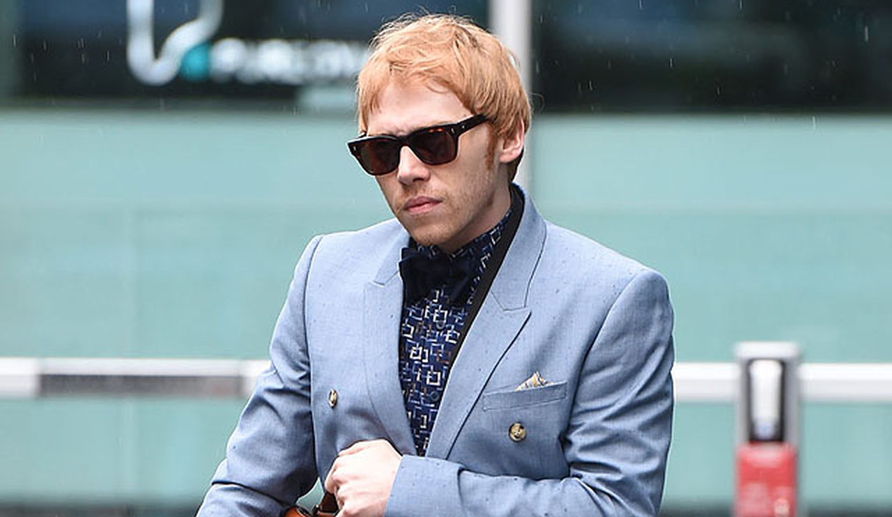 Snatch: Rupert Grint nelle prime foto dalla serie tratta dal film di Guy Ritchie