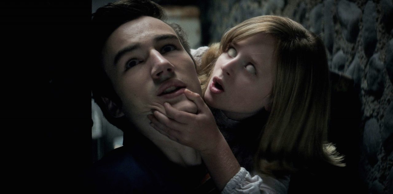 Ouija – L’origine del male: rivelate nuove immagini dell’horror di Mike Flanagan