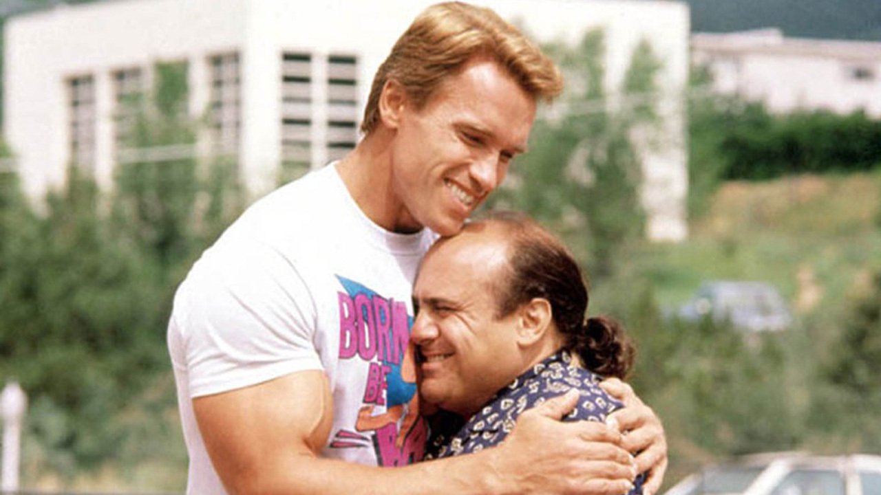 I Gemelli: recensione del film con Arnold Schwarzenegger e Danny DeVito