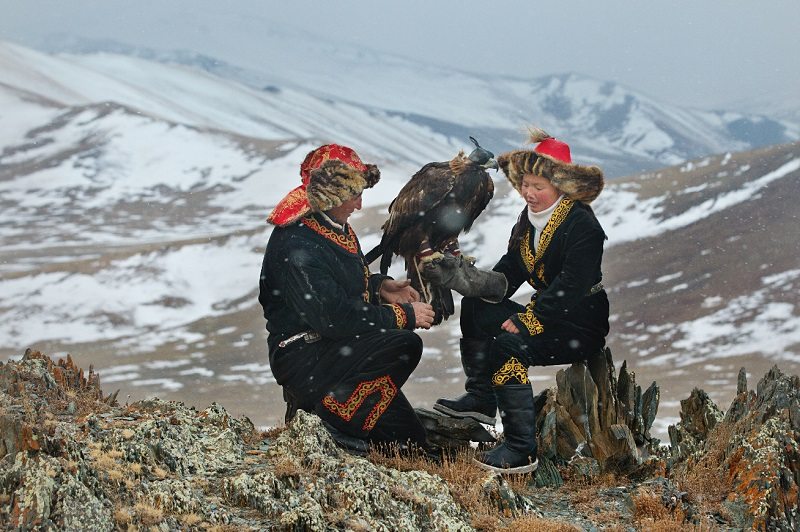 the_eagle_huntress_02