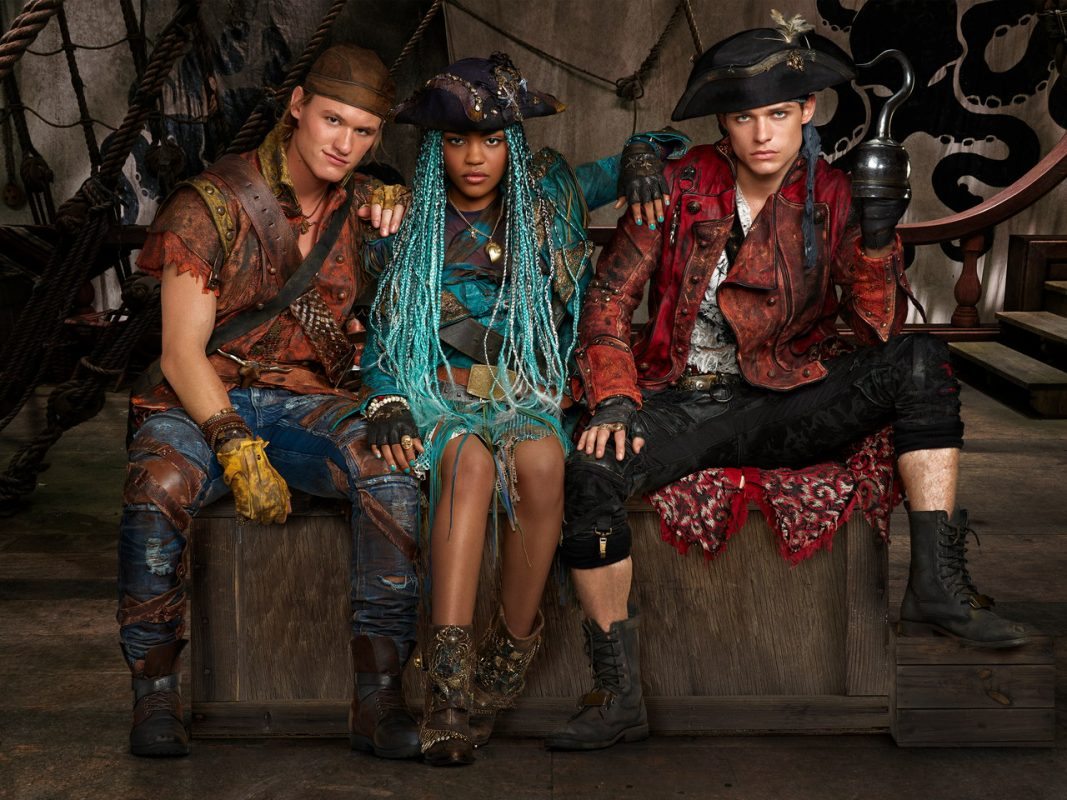Descendants 2 – Disney svela la prima foto con i villain del film tv