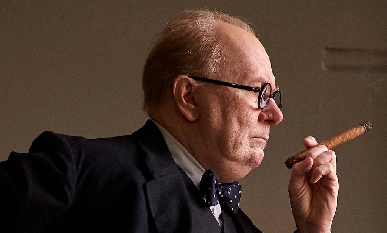 Gary Oldman è Winston Churchill nella prima foto di Darkest Hour