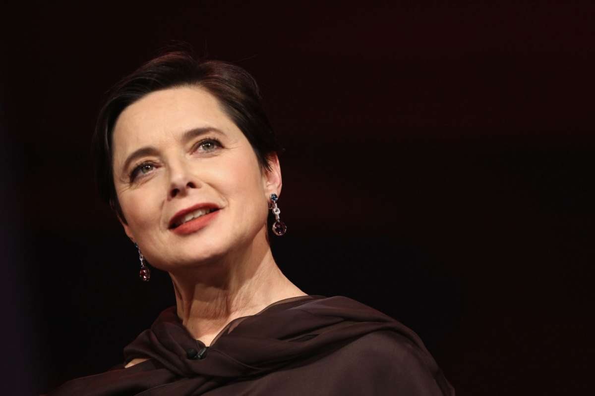 Isabella Rossellini al fianco di Pierce Brosnan nell’adattamento del romanzo di Ernest Hemingway