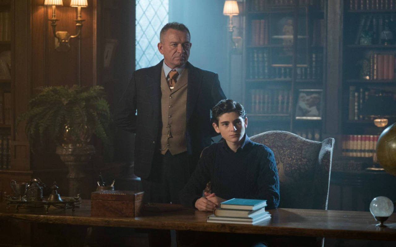 Gotham 3×13: immagini ufficiali dell’episodio ‘Smile Like You Mean It’