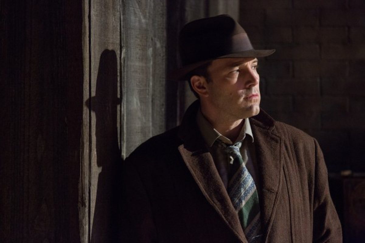 La legge della notte: Ben Affleck è un gangster nelle foto dal film Live by Night